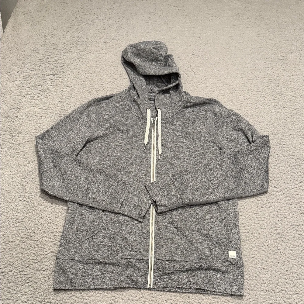 Vuori Halo Performance Hoodie 2.0 Men's Zip-Up Sweater in Heather Grey size S